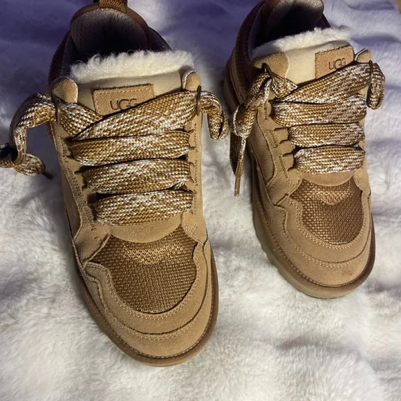 Lowmel UGG Tan Shearling-Lined Lace-Up Sneakers - Picture 3 of 4